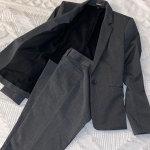 *NEVER WORN* Full Dark Gray Suit from Express.